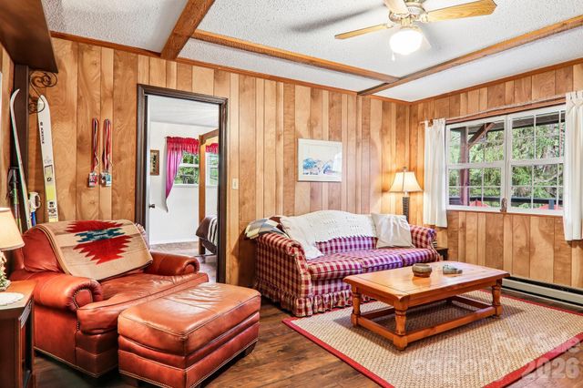 28 Mull Cove Road, Maggie Valley, NC 28751