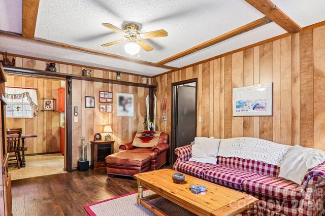 28 Mull Cove Road, Maggie Valley, NC 28751