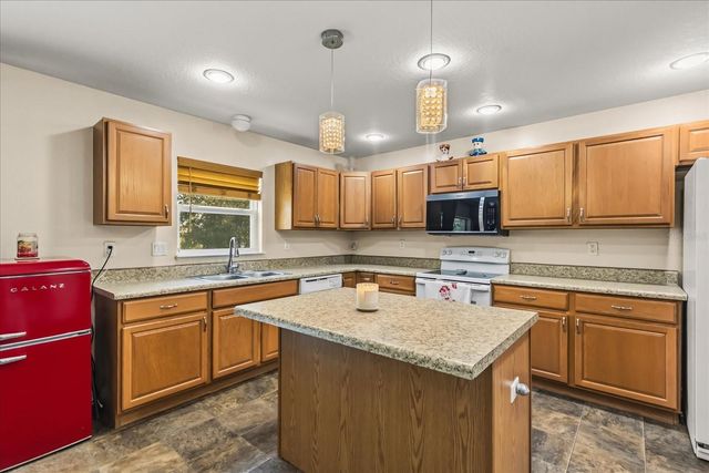 5736 ROYAL HILLS CIRCLE, Winter Haven, FL 33881