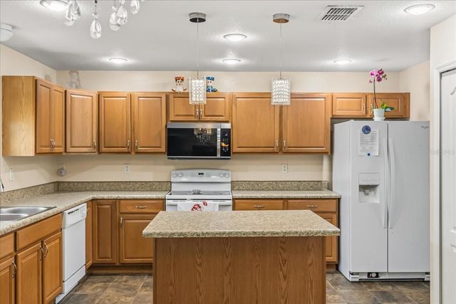 5736 ROYAL HILLS CIRCLE, Winter Haven, FL 33881