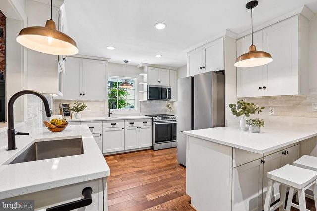 2953 STRATHMEADE ST, Falls Church, VA 22042