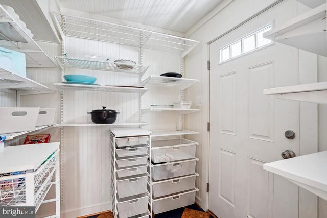 2953 STRATHMEADE ST, Falls Church, VA 22042