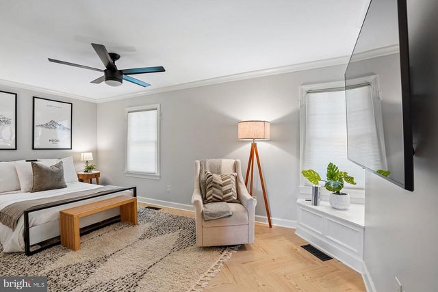 2953 STRATHMEADE ST, Falls Church, VA 22042