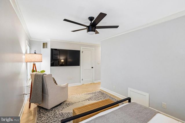 2953 STRATHMEADE ST, Falls Church, VA 22042