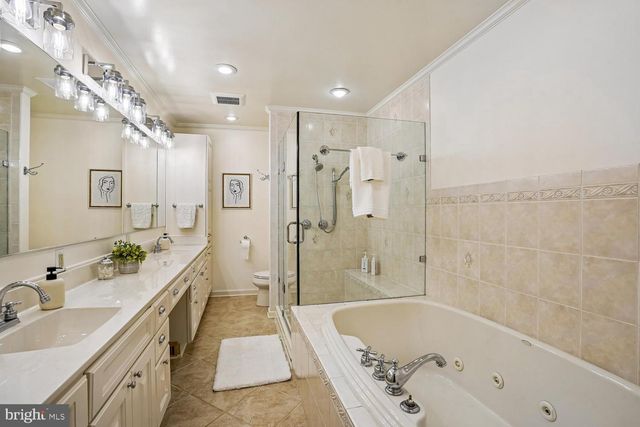 2953 STRATHMEADE ST, Falls Church, VA 22042