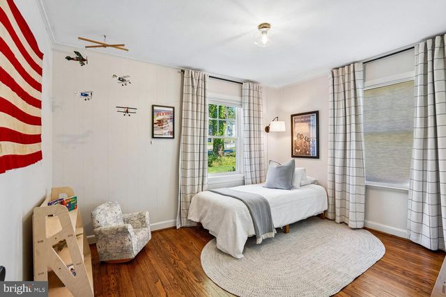 2953 STRATHMEADE ST, Falls Church, VA 22042
