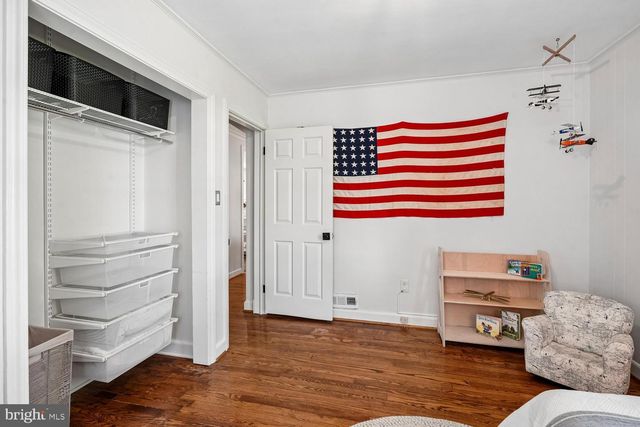 2953 STRATHMEADE ST, Falls Church, VA 22042