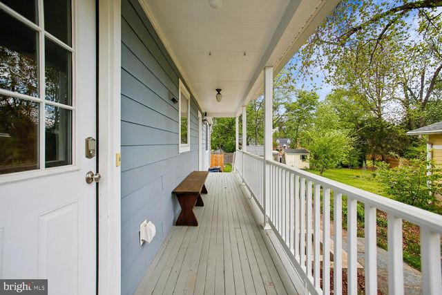 2953 STRATHMEADE ST, Falls Church, VA 22042