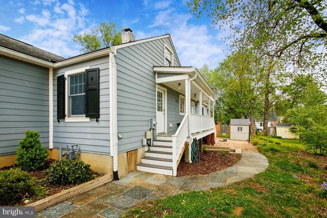 2953 STRATHMEADE ST, Falls Church, VA 22042