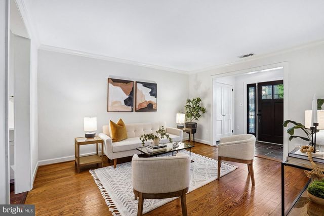 2953 STRATHMEADE ST, Falls Church, VA 22042