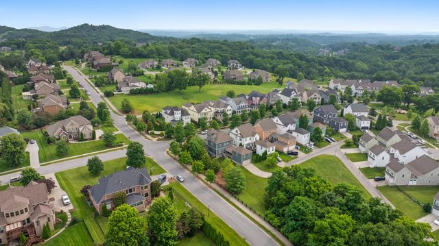 9517 Wexcroft Dr, Brentwood, TN 37027