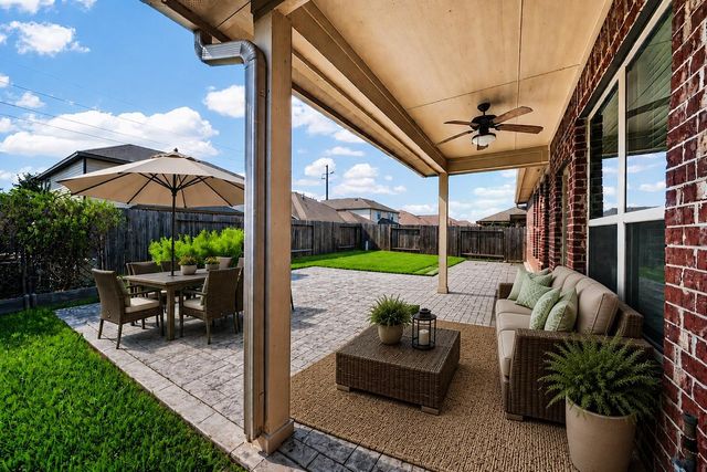 17911 Shadow Oak Drive, Cypress, TX 77429