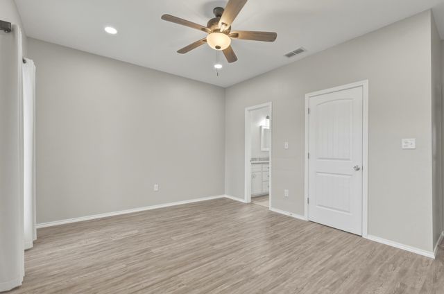 711 Leftwich St, Mount Vernon, TX 75457