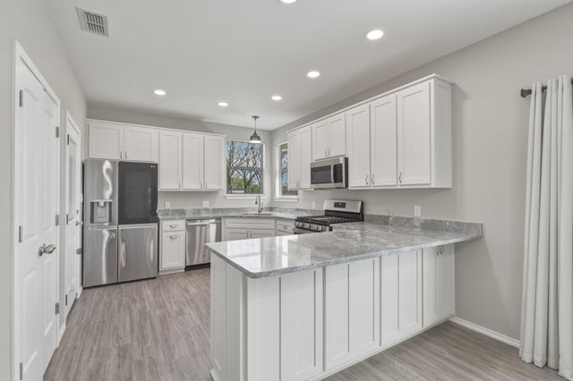 711 Leftwich St, Mount Vernon, TX 75457