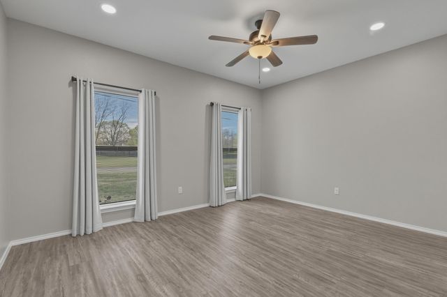 711 Leftwich St, Mount Vernon, TX 75457