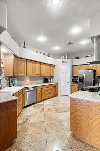 2898 Mountain Trail Road, Kingman, AZ 86401