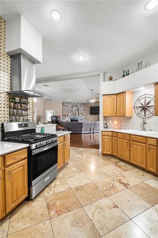 2898 Mountain Trail Road, Kingman, AZ 86401