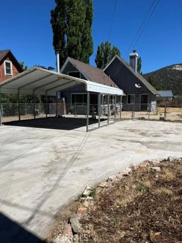 213 E Mountain View, Big Bear City, CA 92314