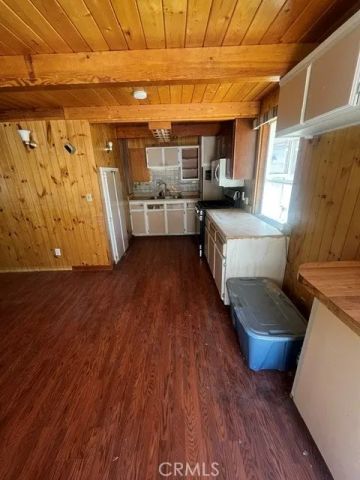 213 E Mountain View, Big Bear City, CA 92314
