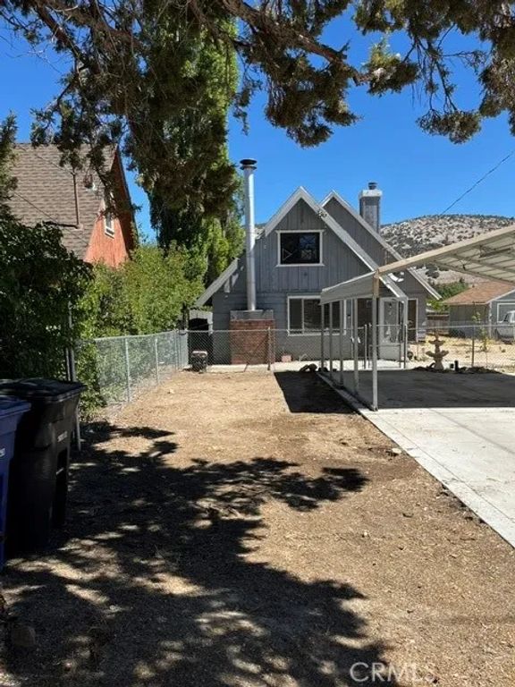 213 E Mountain View, Big Bear City, CA 92314