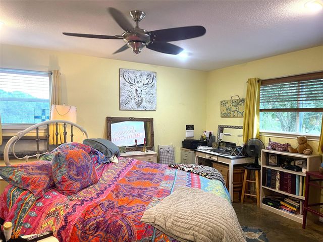151 Lcr Cedar C3, Mexia, TX 76667
