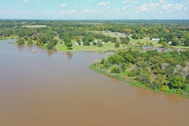 151 Lcr Cedar C3, Mexia, TX 76667