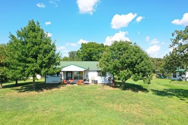 151 Lcr Cedar C3, Mexia, TX 76667