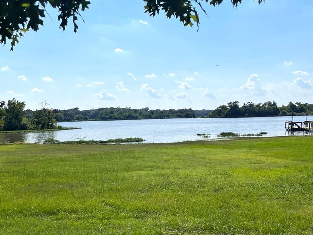 151 Lcr Cedar C3, Mexia, TX 76667