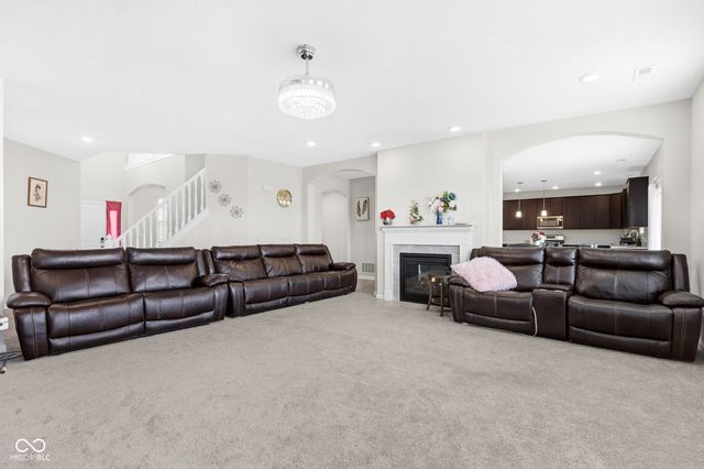 261 Dyson Drive, Whiteland, IN 46184