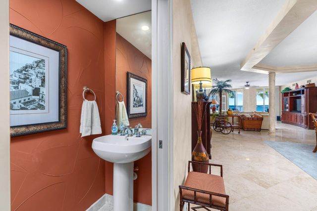 2051 SE 3rd Street 203, Deerfield Beach, FL 33441