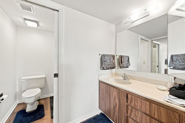 3515 VILLAGE Boulevard 206, West Palm Beach, FL 33409