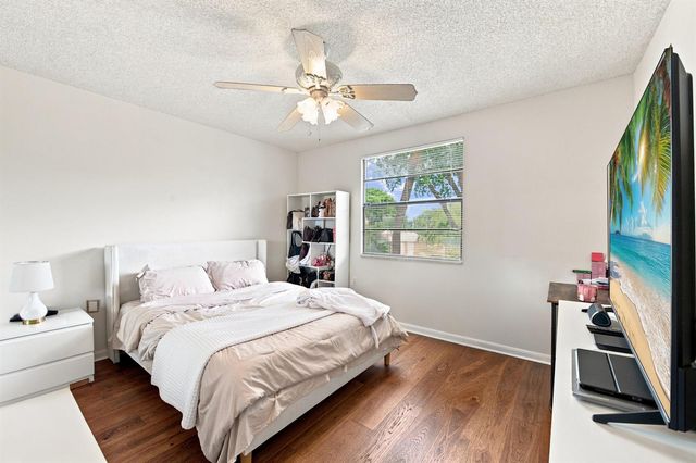 3515 VILLAGE Boulevard 206, West Palm Beach, FL 33409