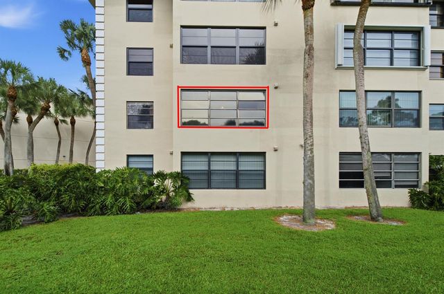3515 VILLAGE Boulevard 206, West Palm Beach, FL 33409
