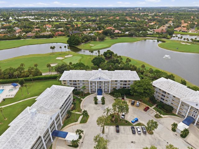 3515 VILLAGE Boulevard 206, West Palm Beach, FL 33409