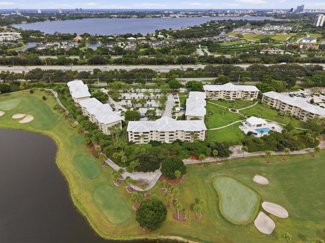 3515 VILLAGE Boulevard 206, West Palm Beach, FL 33409