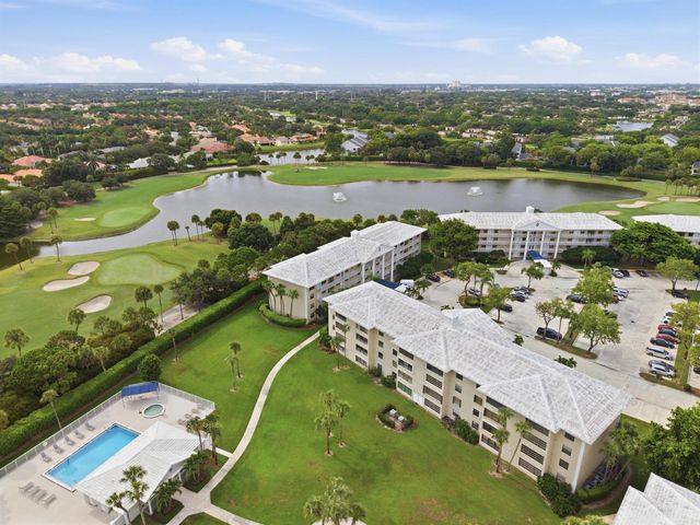 3515 VILLAGE Boulevard 206, West Palm Beach, FL 33409