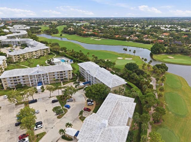 3515 VILLAGE Boulevard 206, West Palm Beach, FL 33409