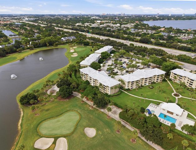 3515 VILLAGE Boulevard 206, West Palm Beach, FL 33409