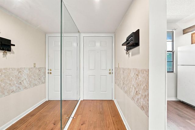 3515 VILLAGE Boulevard 206, West Palm Beach, FL 33409