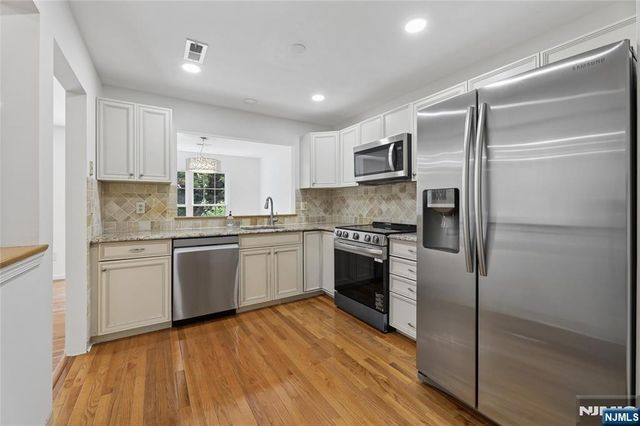 1415 Teresa Drive 8212, Fort Lee, NJ 07024