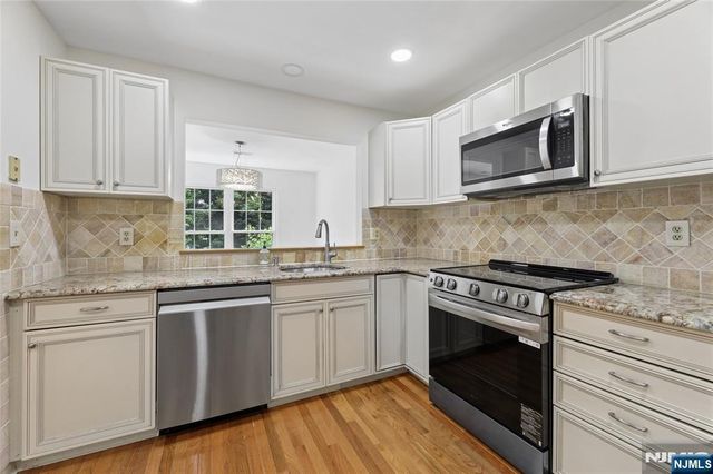 1415 Teresa Drive 8212, Fort Lee, NJ 07024