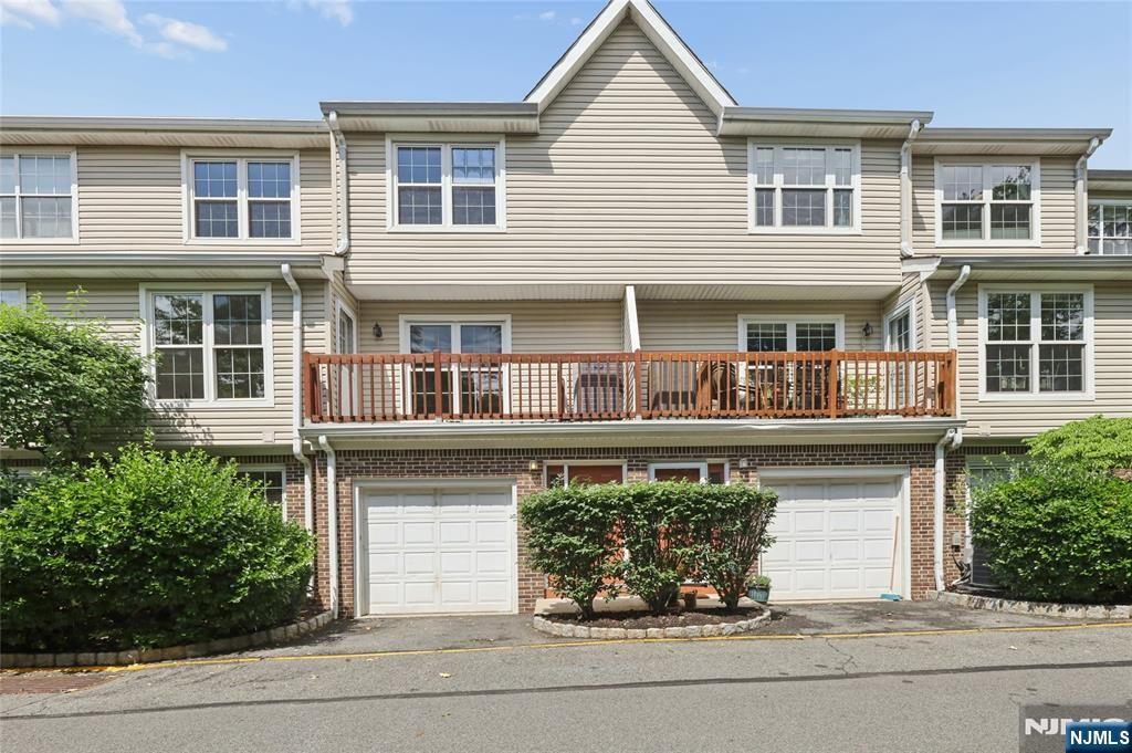 1415 Teresa Drive 8212, Fort Lee, NJ 07024