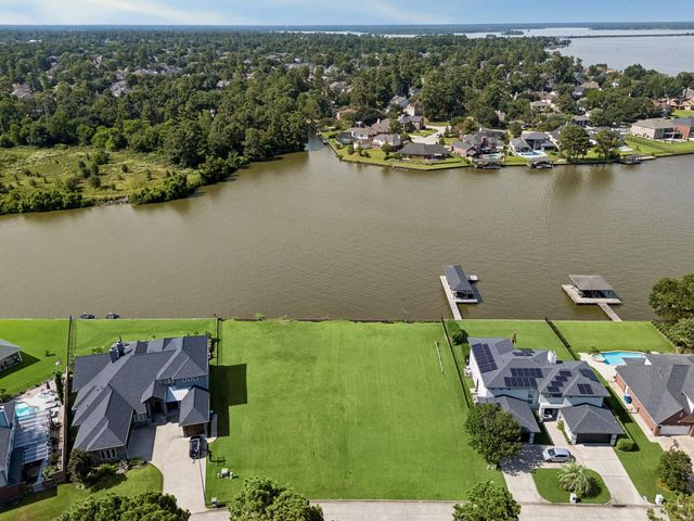 18821 Aquatic Drive, Houston, TX 77346