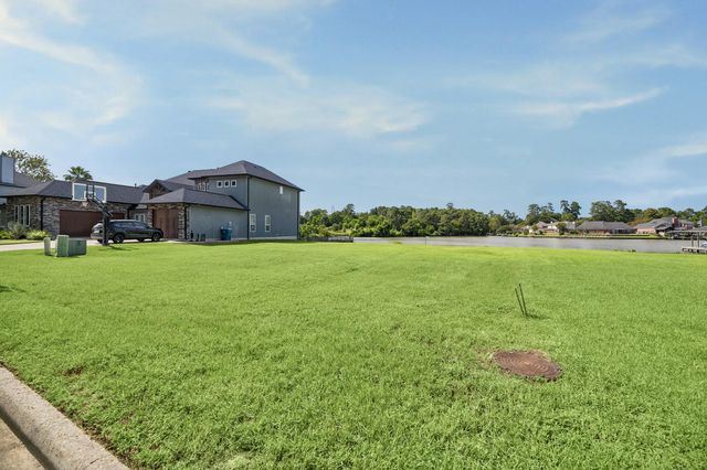 18821 Aquatic Drive, Houston, TX 77346