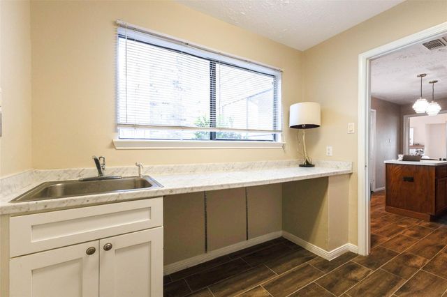 3102 Ashford Bend Drive, Houston, TX 77082