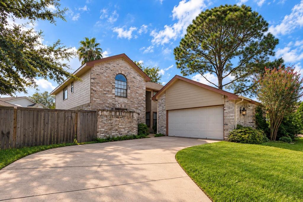 3102 Ashford Bend Drive, Houston, TX 77082