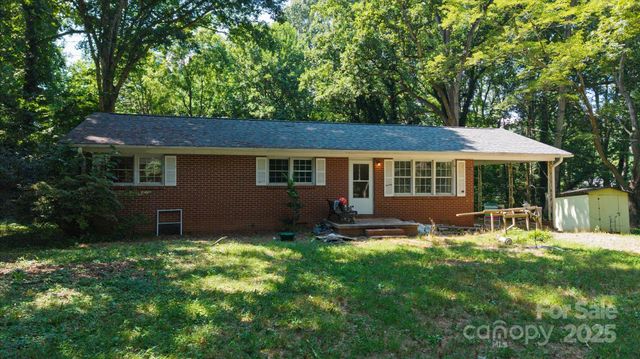 520 Summerow Road, Stanley, NC 28164