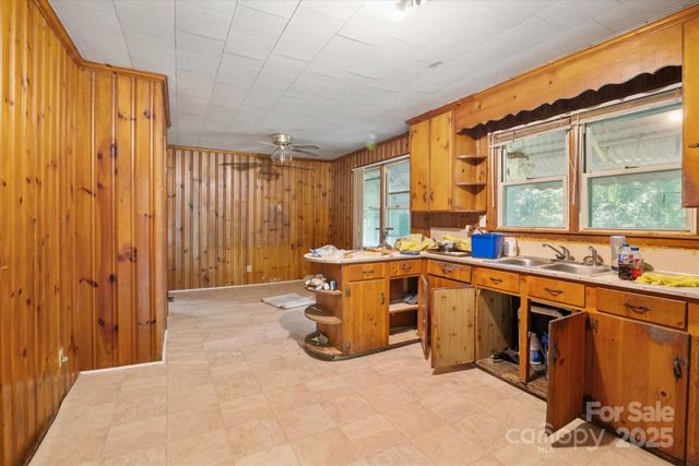 520 Summerow Road, Stanley, NC 28164