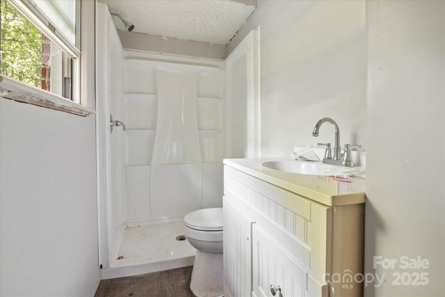 520 Summerow Road, Stanley, NC 28164
