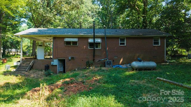 520 Summerow Road, Stanley, NC 28164